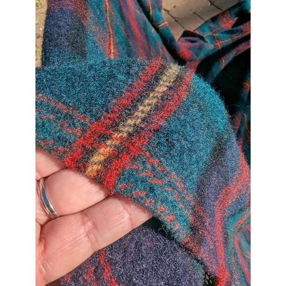Vintage Wool Pendleton Blanket: Plaid Stadium Picnic Blanket - Picture 3 of 11
